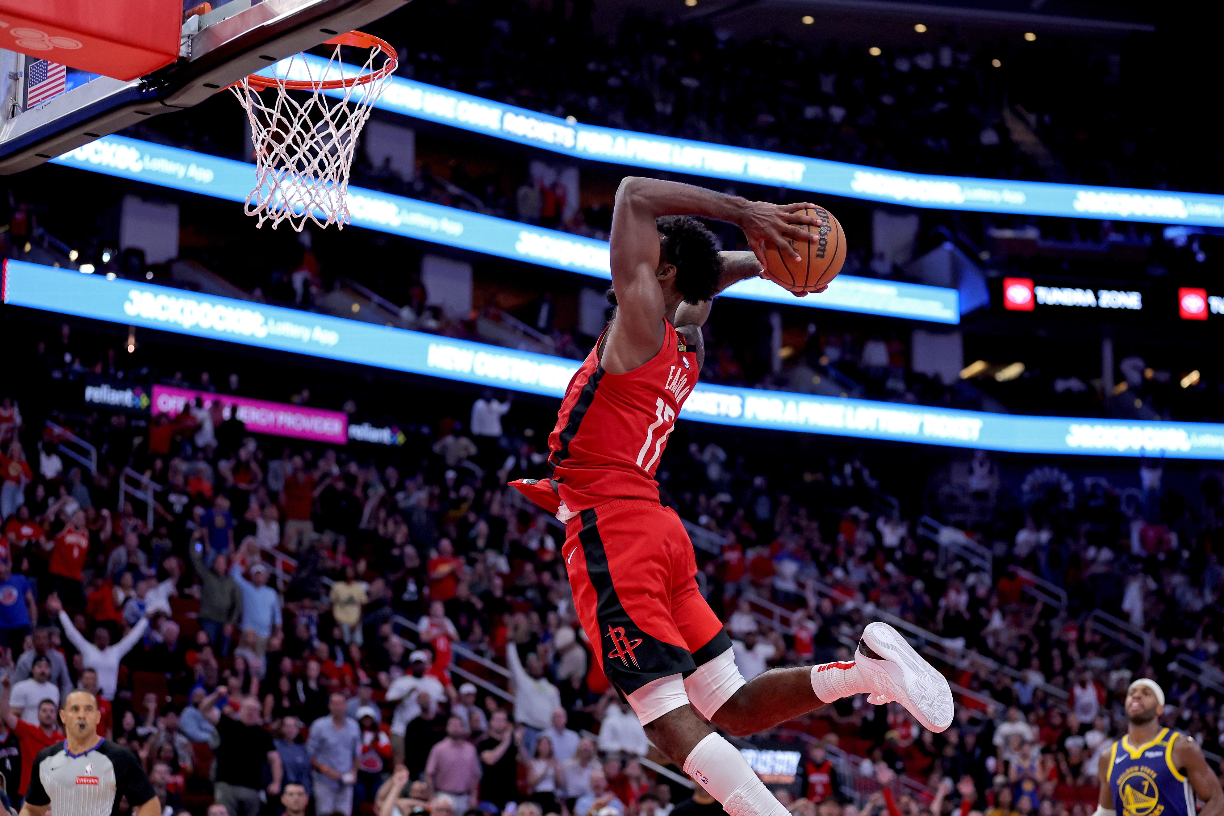 开云官方网站-太狠了！休斯敦火箭围绕NBA总决赛战术微调休斯敦火箭加时末段止住颓势，明尼苏达森林狼集结日门线救险的简单介绍